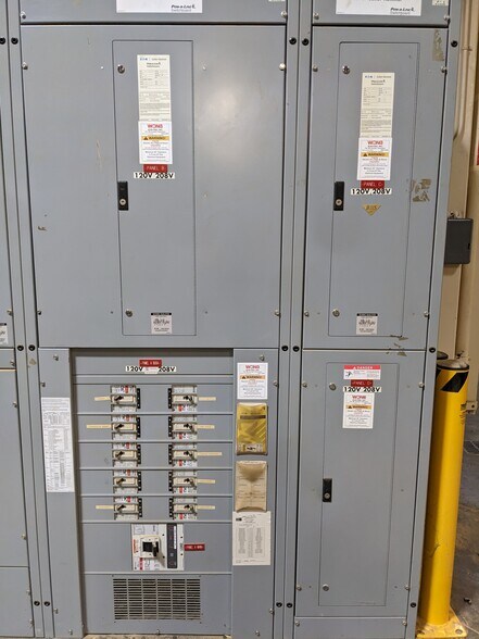 More Photos Of 351 Demeter St, East Palo Alto Warehouse For Lease