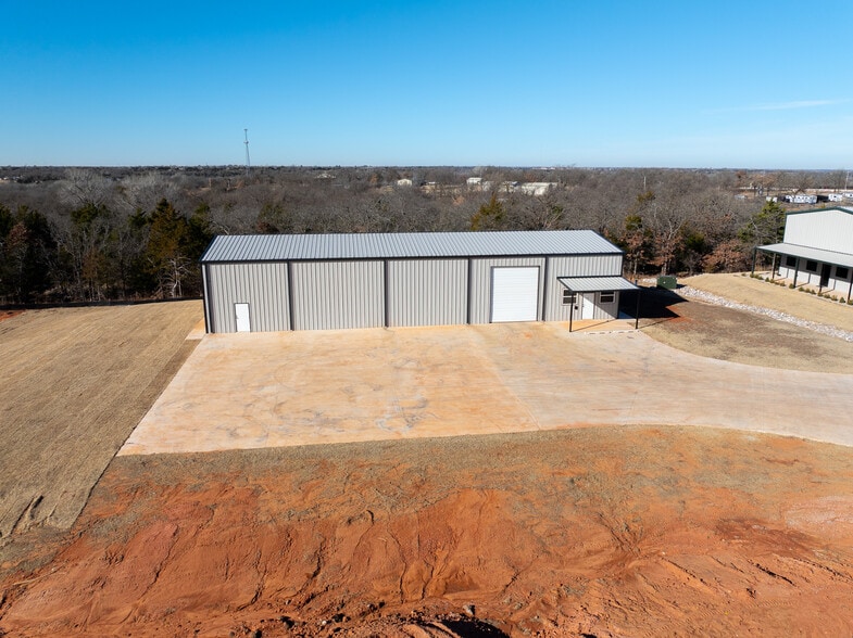 Primary Photo Of 625 Koloa Ave, Edmond Warehouse For Sale