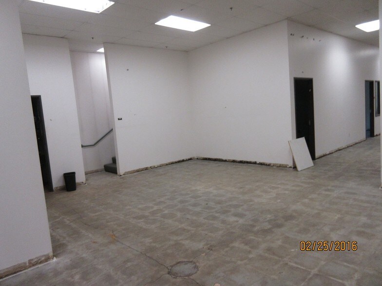 More Photos Of 302 Cushman St, Fairbanks Office For Lease