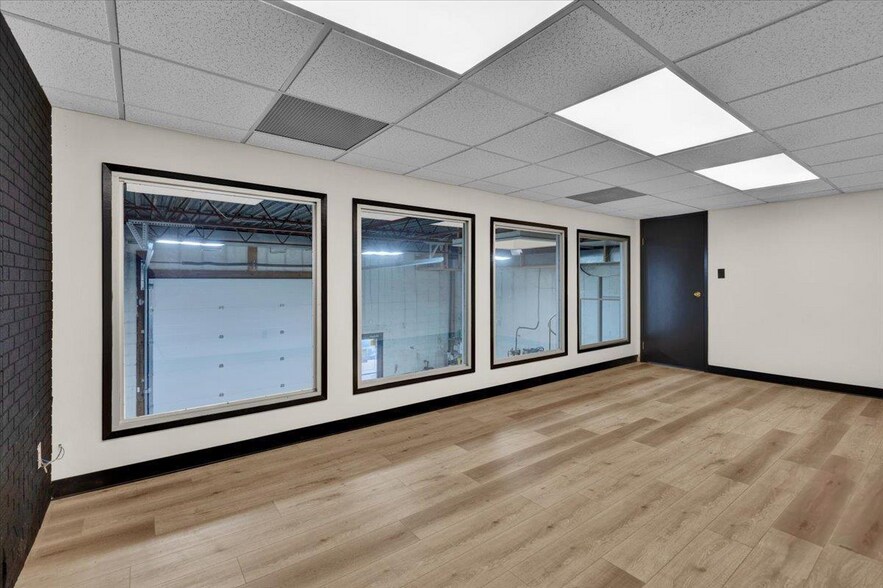 More Photos Of 9508 62nd Ave NW, Edmonton Service For Sale