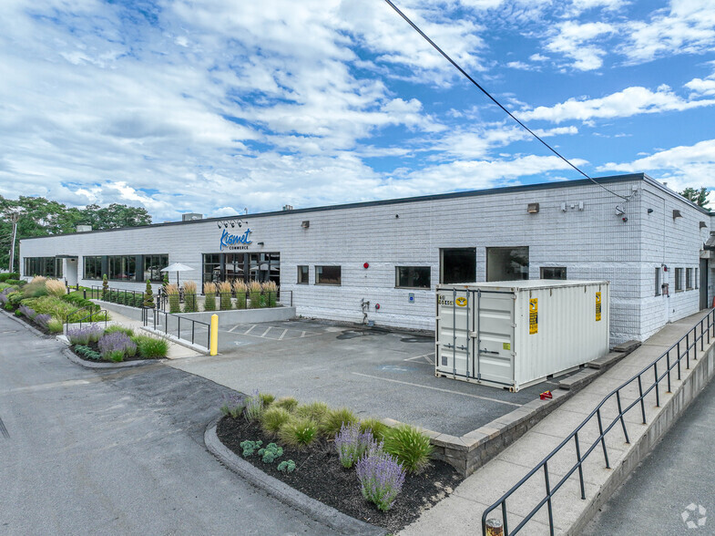 Primary Photo Of 77 Rowe St, Newton Warehouse For Lease