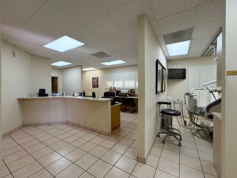 More Photos Of 1520 Corpus Christi St, Laredo Medical For Lease