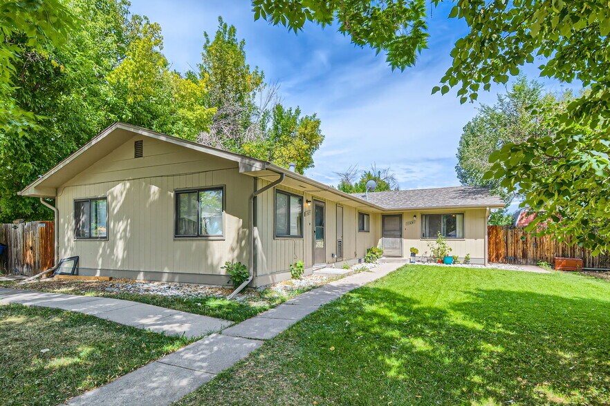 11671 W Katherine Ave  