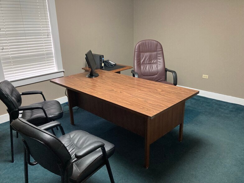 More Photos Of 5047 Highway 1, Napoleonville Office For Sale