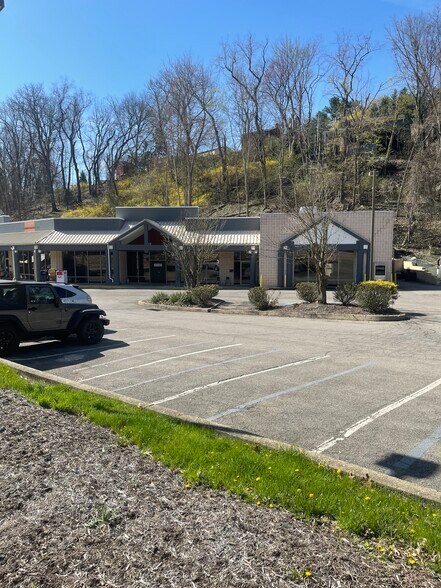 More Photos Of 5439 Babcock Blvd, Pittsburgh Freestanding For Lease