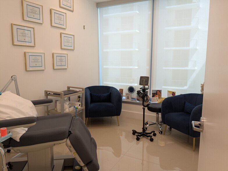 More Photos Of 8950 SW 74th Ct, Miami Office For Sale