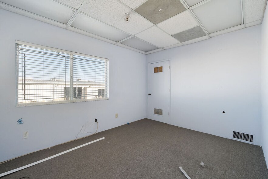 More Photos Of 1625 Commerce Way, Paso Robles Manufacturing For Lease