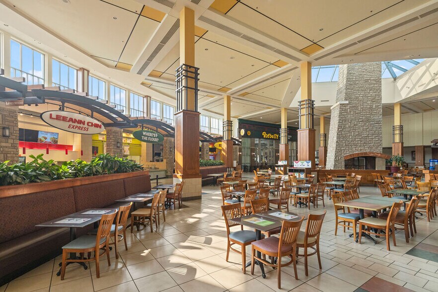 More Photos Of 8251 Flying Cloud Dr, Eden Prairie Unknown For Lease