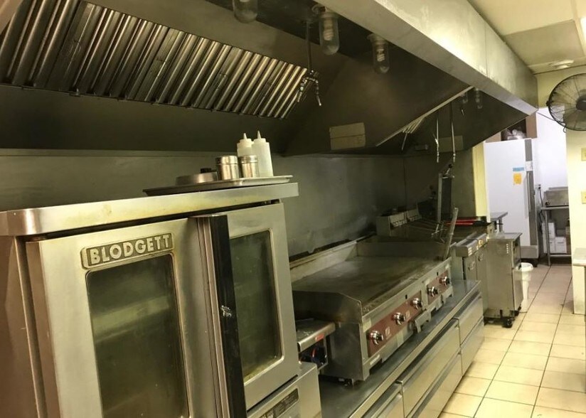 More Photos Of 201 E Nokomis St, Osakis Bar For Sale