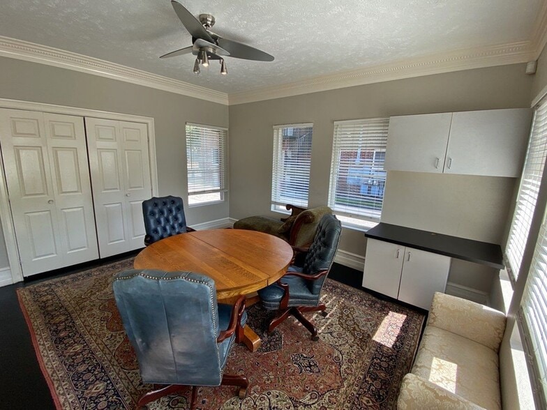 More Photos Of 1635 Richmond Ave, Houston Office Residential For Sale