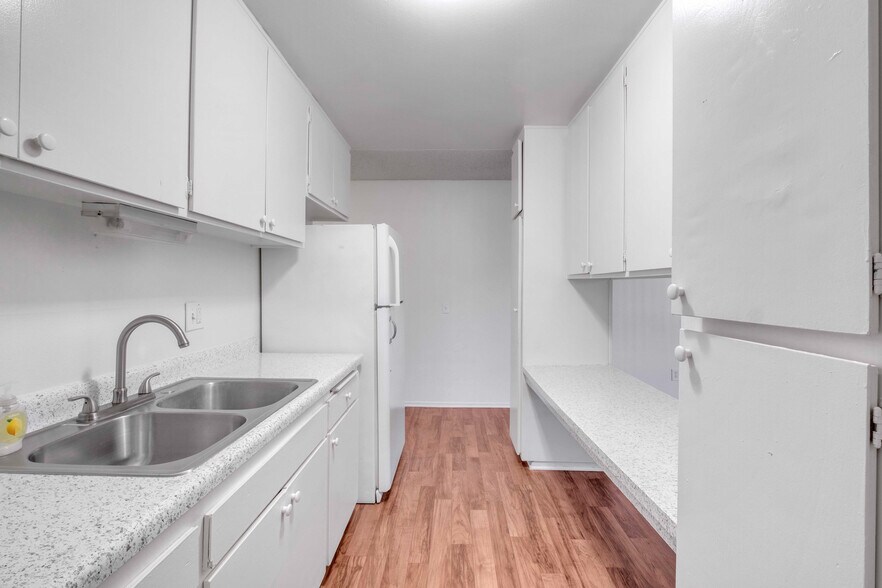 More Photos Of 3943 N H St, San Bernardino Apartments For Sale