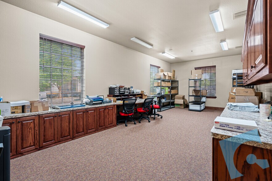 More Photos Of 23 Mission Ln, Colleyville Office For Sale