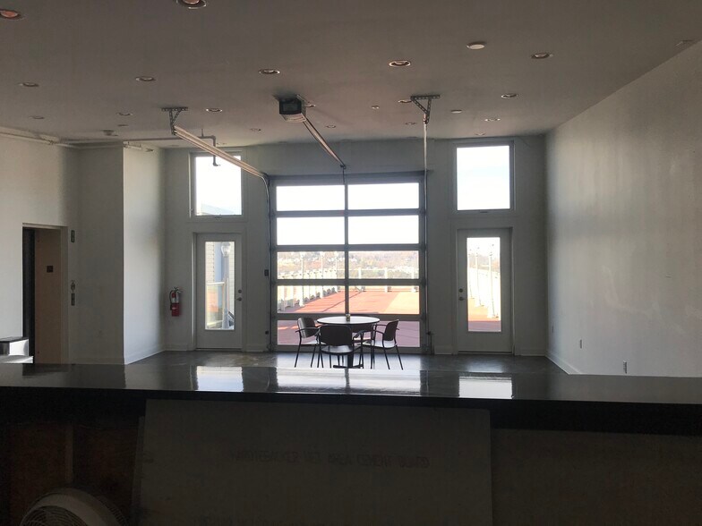 More Photos Of 3567 Bigelow Blvd, Pittsburgh Loft Creative Space For Sale