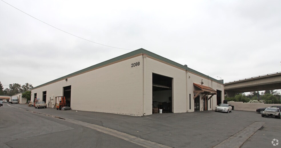 More Photos Of 2088 Central Ave, Duarte Warehouse For Lease