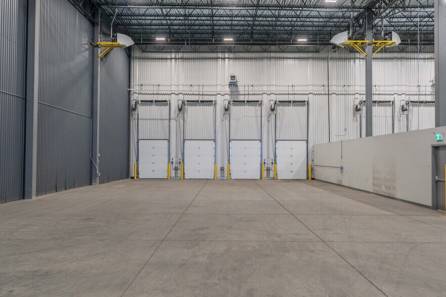 More Photos Of 812 Burton Rd, Vars Warehouse For Lease