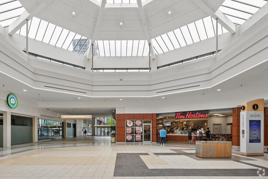 More Photos Of 10153 King George Blvd, Surrey Unknown For Lease