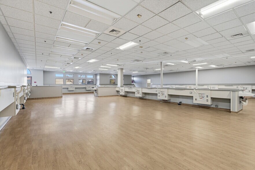 More Photos Of 6825 Burden Blvd, Pasco Medical For Lease