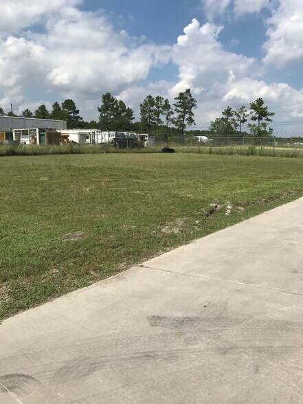 More Photos Of 2624 Wilson Rd, Humble Warehouse For Lease