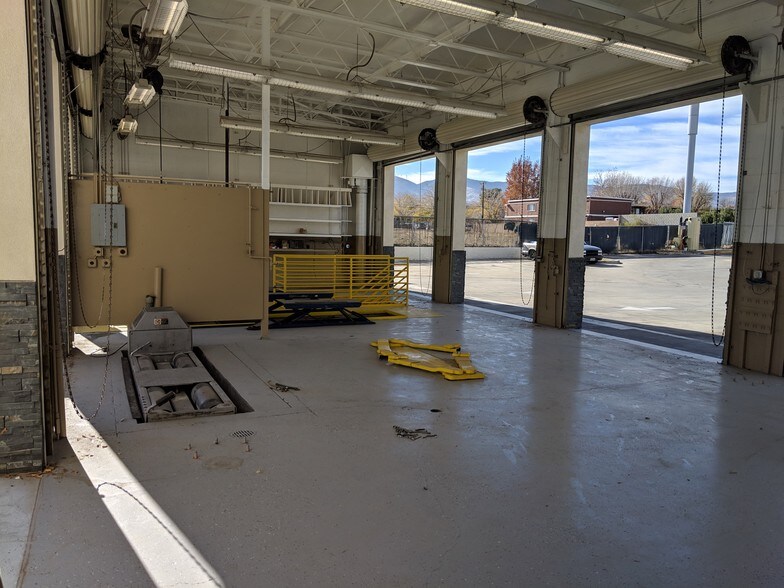 More Photos Of 202 E Palmdale Blvd, Palmdale Auto Repair For Lease