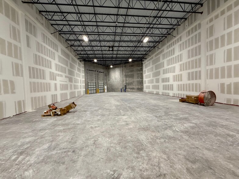 More Photos Of 1501 N Florida Mango Rd, West Palm Beach Warehouse For Lease
