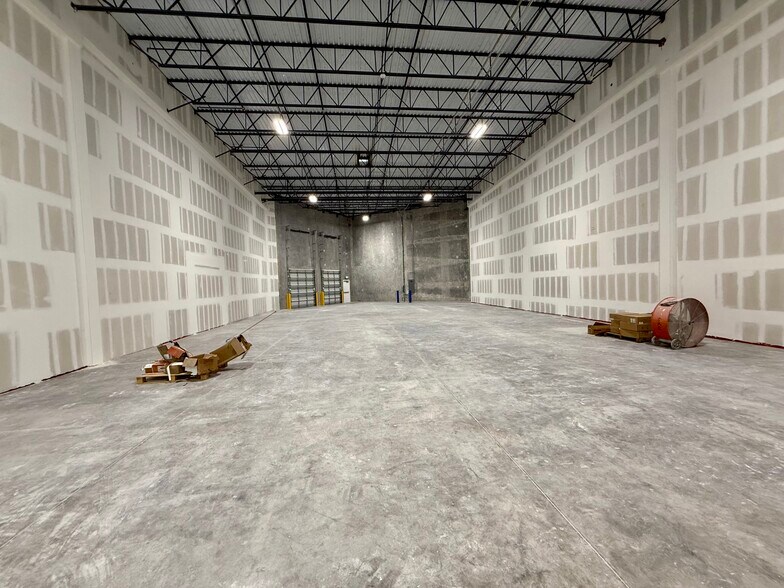 More Photos Of 1501 N Florida Mango Rd, West Palm Beach Warehouse For Lease
