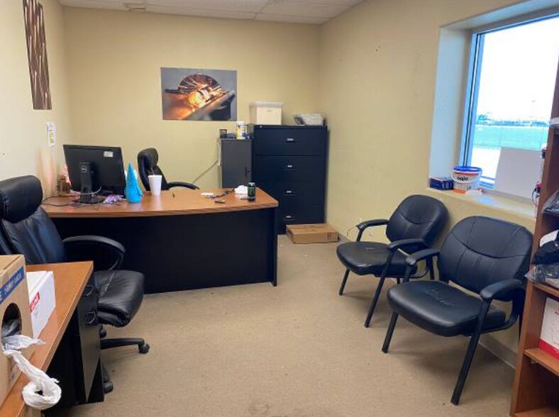 More Photos Of 293 Corgey Rd, Pleasanton Manufacturing For Lease