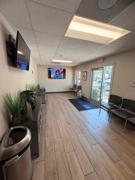 More Photos Of 3251 N 66th St, Saint Petersburg Medical For Lease
