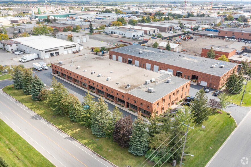 More Photos Of 13 Holland Dr, Caledon Warehouse For Lease