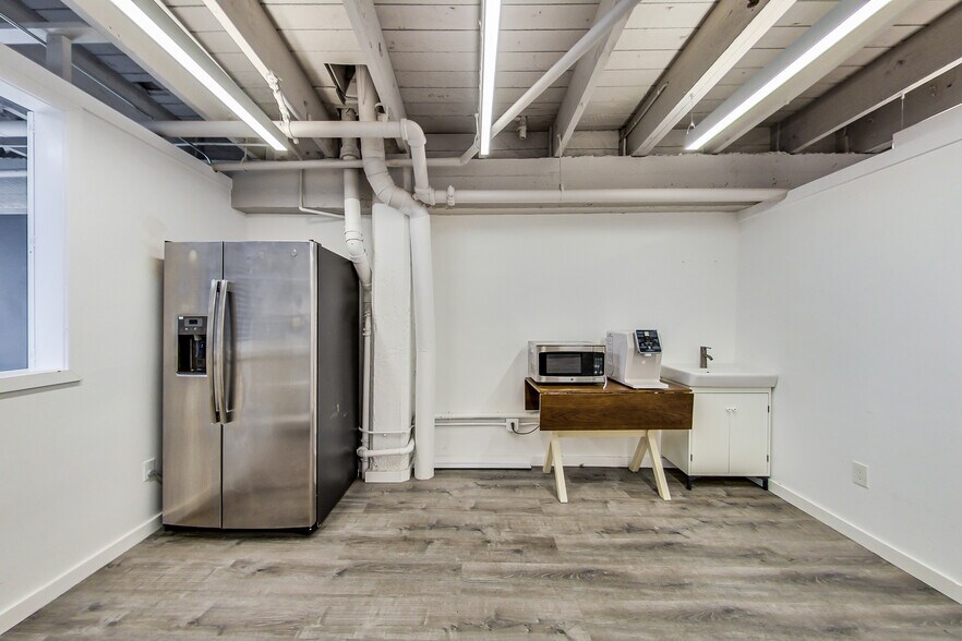 More Photos Of 960 Folsom St, San Francisco Storefront Retail Office For Lease