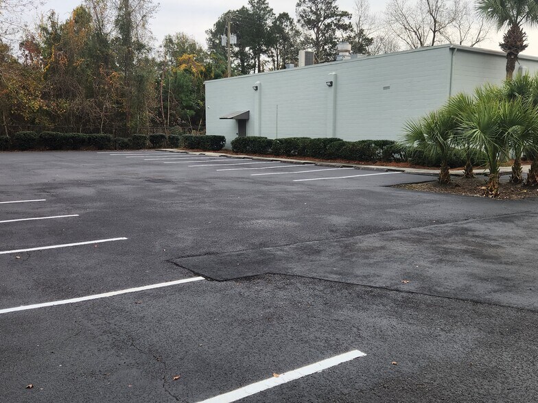 More Photos Of 2704 Highmarket St, Georgetown Freestanding For Sale