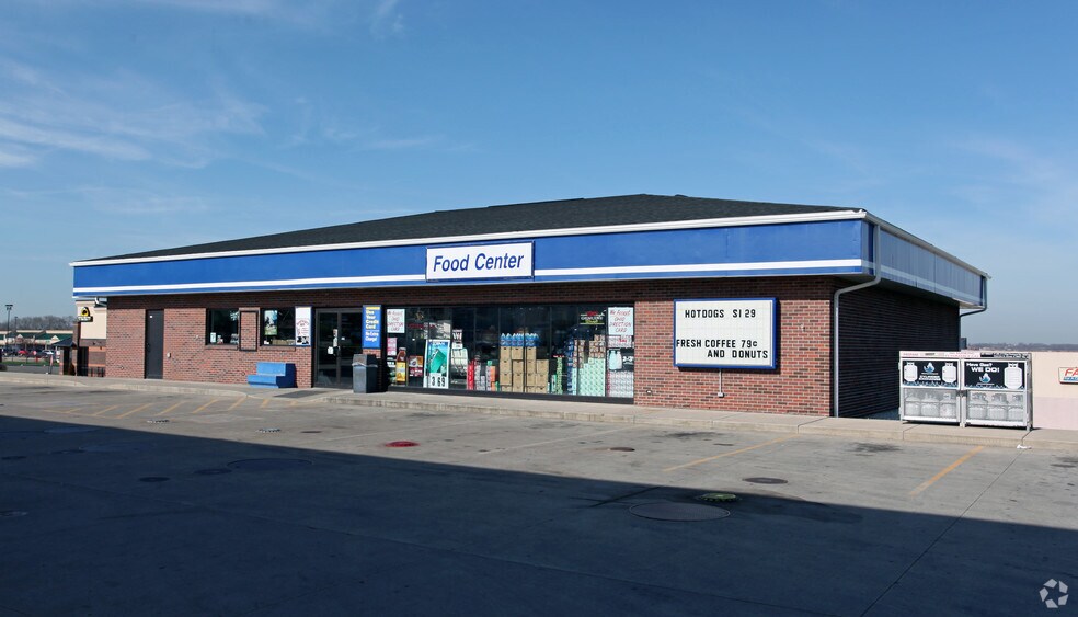 More Photos Of 7791-7825 Waynetowne Blvd, Dayton Unknown For Lease