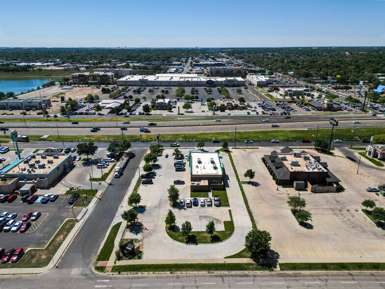 More Photos Of 4104 W Interstate 40, Amarillo Freestanding For Lease