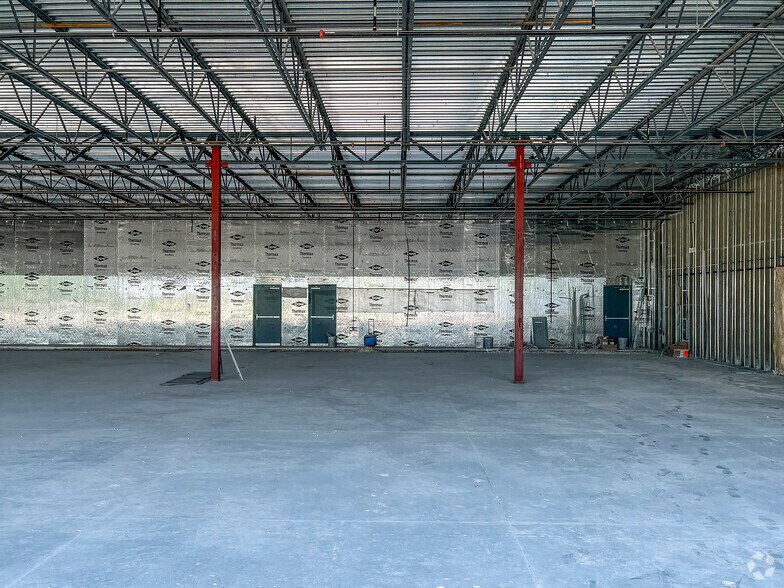 More Photos Of 646 W FM 78, Cibolo General Retail For Lease