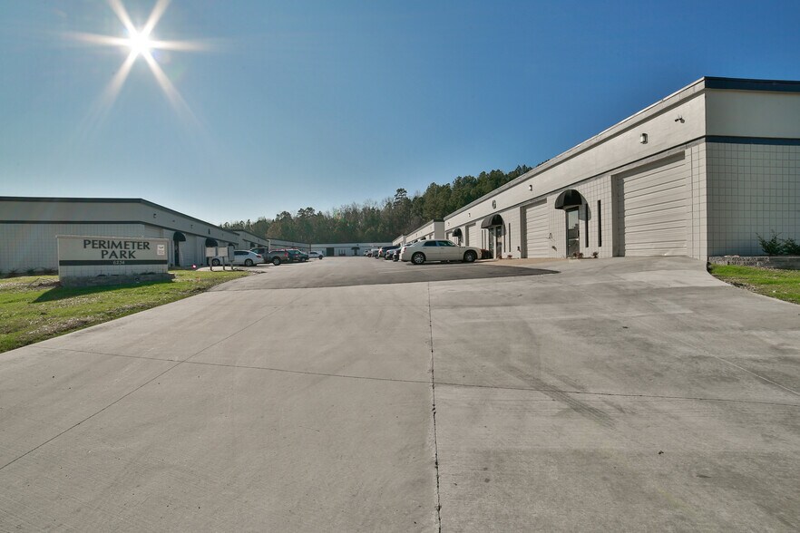 More Photos Of 6234 Perimeter Dr, Chattanooga Warehouse For Sale