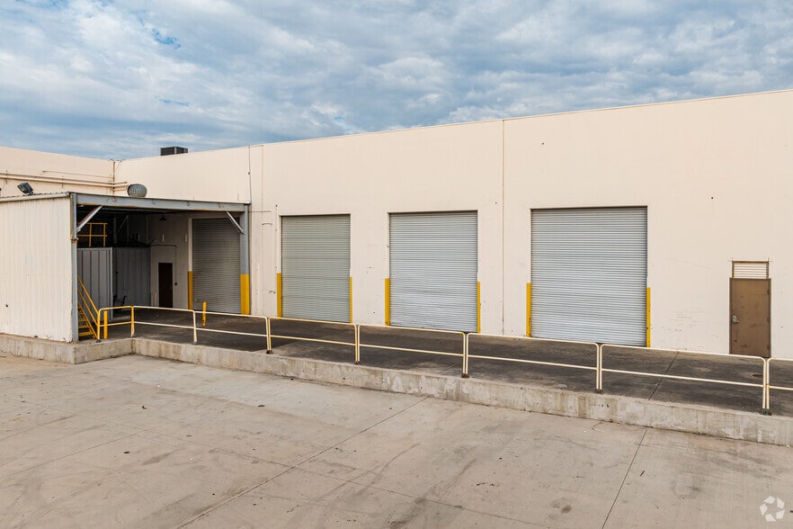More Photos Of 5780 Soestern Ct, Chino Manufacturing For Lease