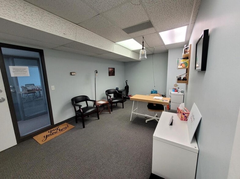 More Photos Of 3550 Lexington Ave N, Shoreview Medical For Lease