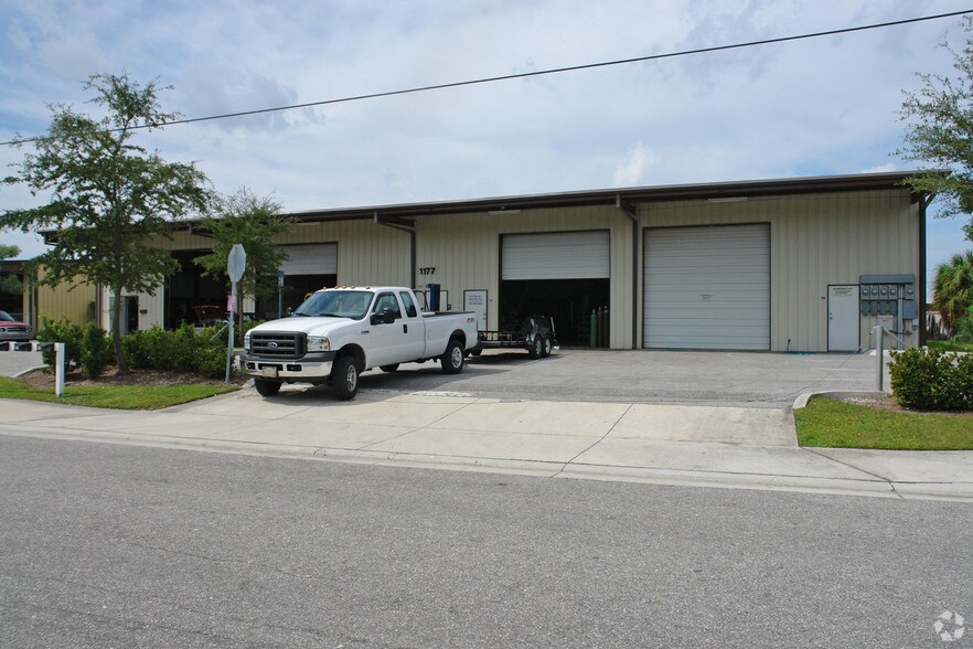More Photos Of 2542 12th St, Sarasota Warehouse For Lease