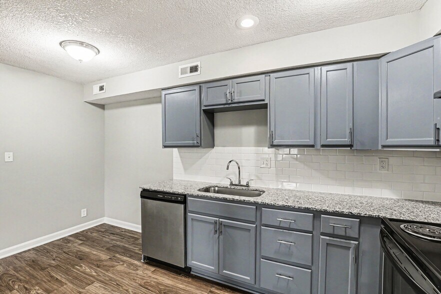 More Photos Of 3240-3244 Harrison St, Kansas City Apartments For Sale
