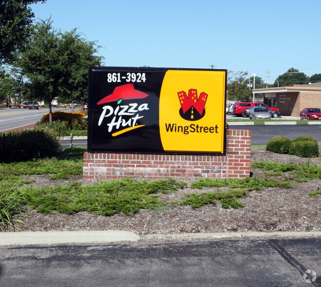 More Photos Of 6736 E Main St, Reynoldsburg Fast Food For Sale