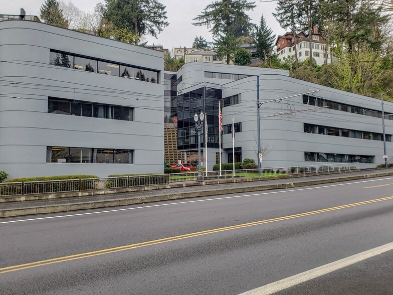 More Photos Of 2110 SW Jefferson St, Portland Unknown For Lease