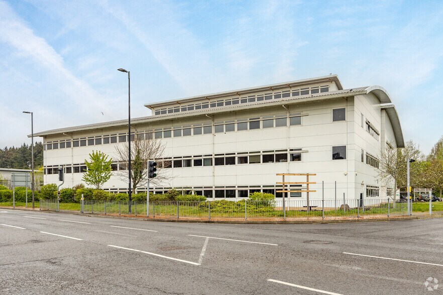 More Photos Of Dunleavy Dr, Cardiff Coworking Space