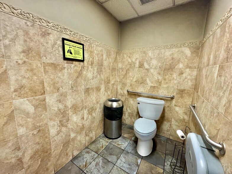 More Photos Of 32-38 Atlantic Ave, Lynbrook Office For Sale