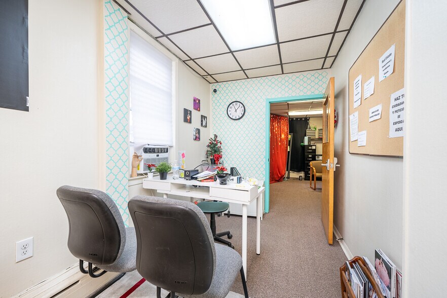 More Photos Of 505 48th St, Union City Office For Lease