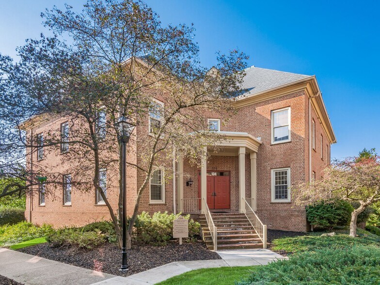 More Photos Of 134 Northwoods Blvd, Columbus Office For Lease
