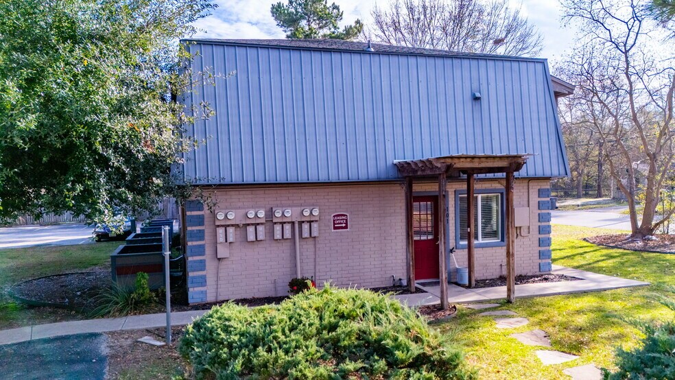 More Photos Of , Lufkin Multifamily For Sale