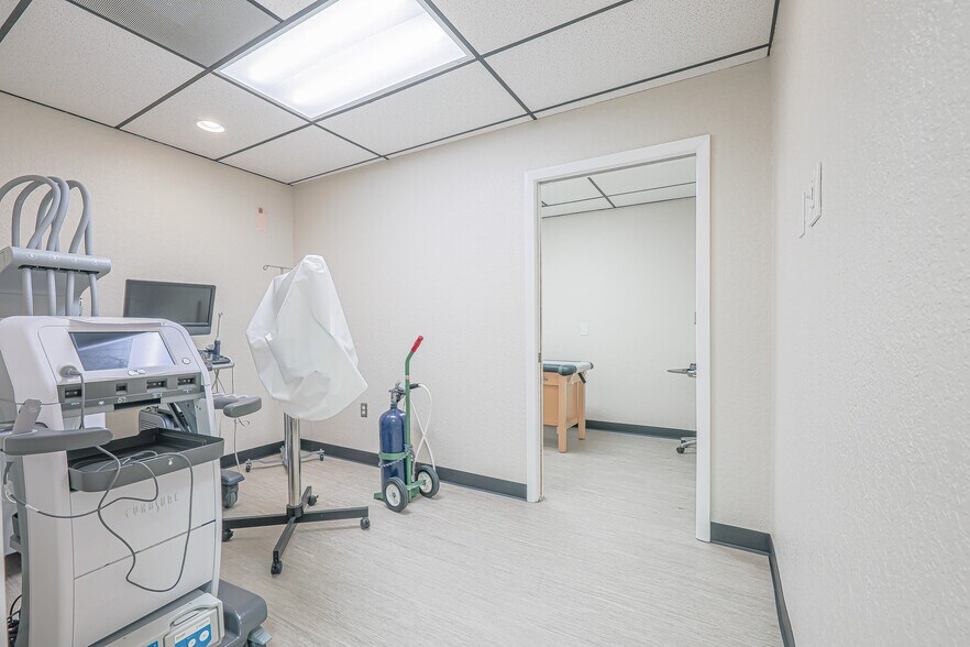 More Photos Of 255 Fortenberry Rd, Merritt Island Medical For Sale
