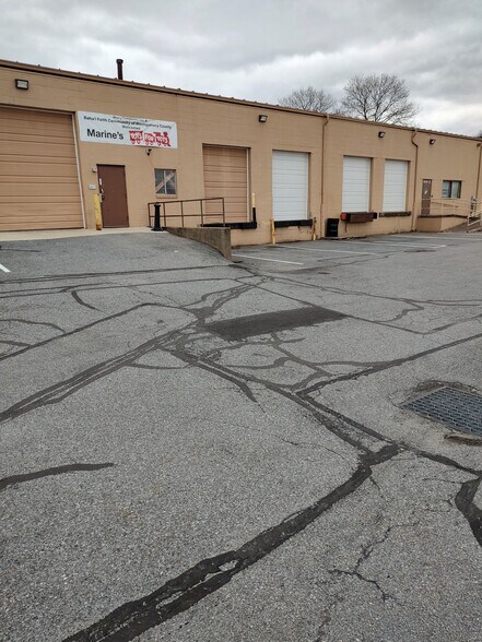 More Photos Of 18630 Woodfield Rd, Gaithersburg Warehouse For Lease