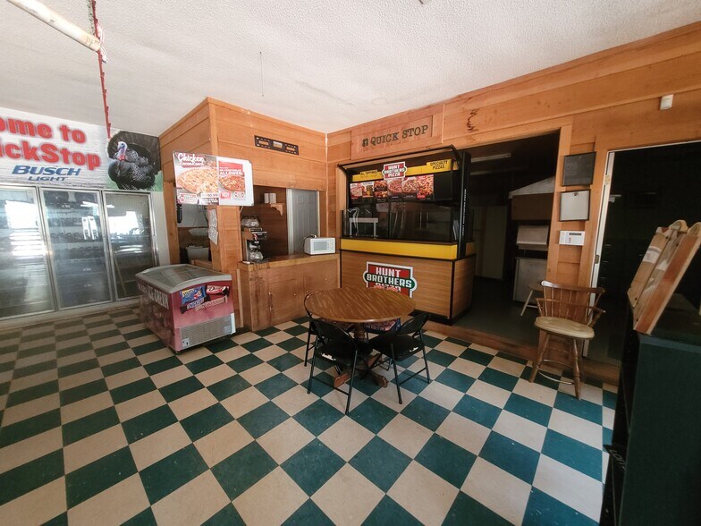 More Photos Of 2777 Hwy 83, Evergreen Service Station For Sale