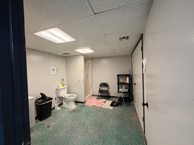 More Photos Of 2135 W Interstate 20, Odessa Manufacturing For Lease
