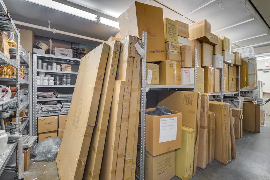 More Photos Of 275 King St E, Toronto Apartments For Lease